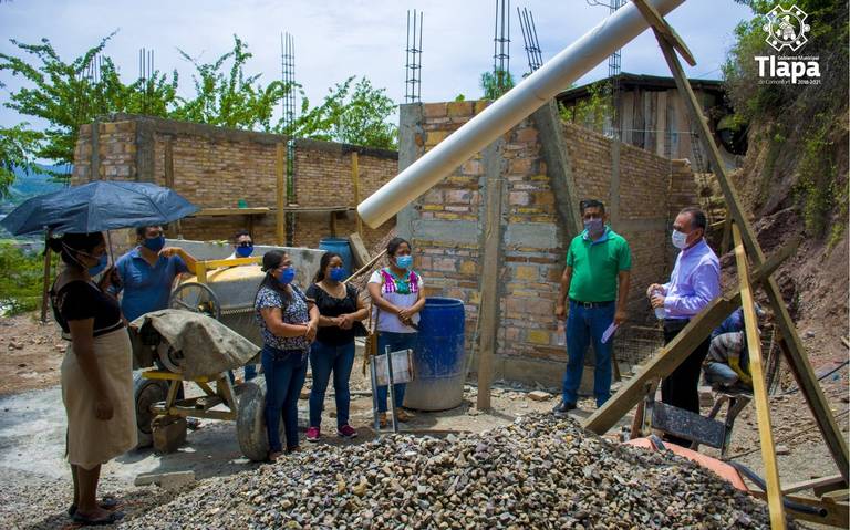 Educación y cortesía en el uso del paraguas