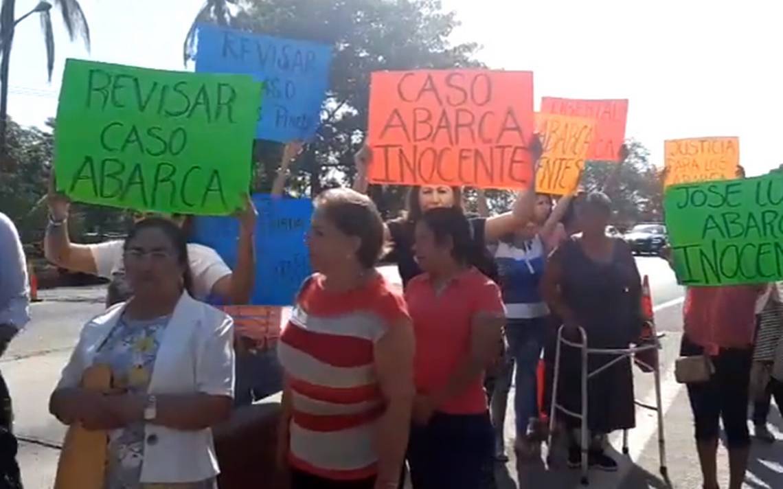 Con protestas, piden revisar caso del ex alcalde de Iguala ...