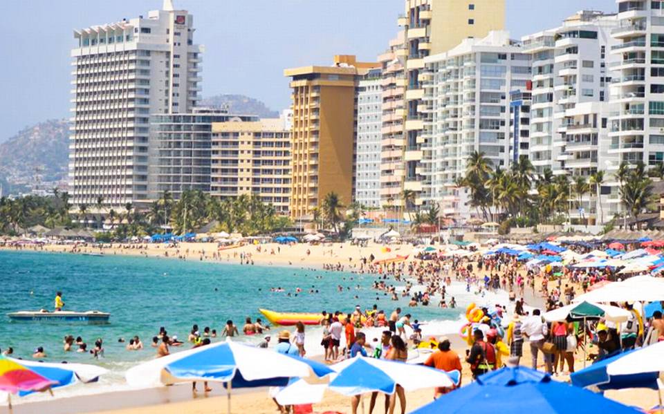 Disfrutan cientos de turistas las playas de Acapulco hoy noticias  coronavirus contingencia semáforo amarillo guerrero economía - El Sol de  Acapulco | Noticias Locales, Policiacas, sobre México, Guerrero y el Mundo