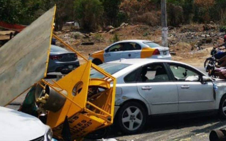 Vehículo embiste a vendedor de elotes; muere un menor - El Sol de Acapulco  | Noticias Locales, Policiacas, sobre México, Guerrero y el Mundo
